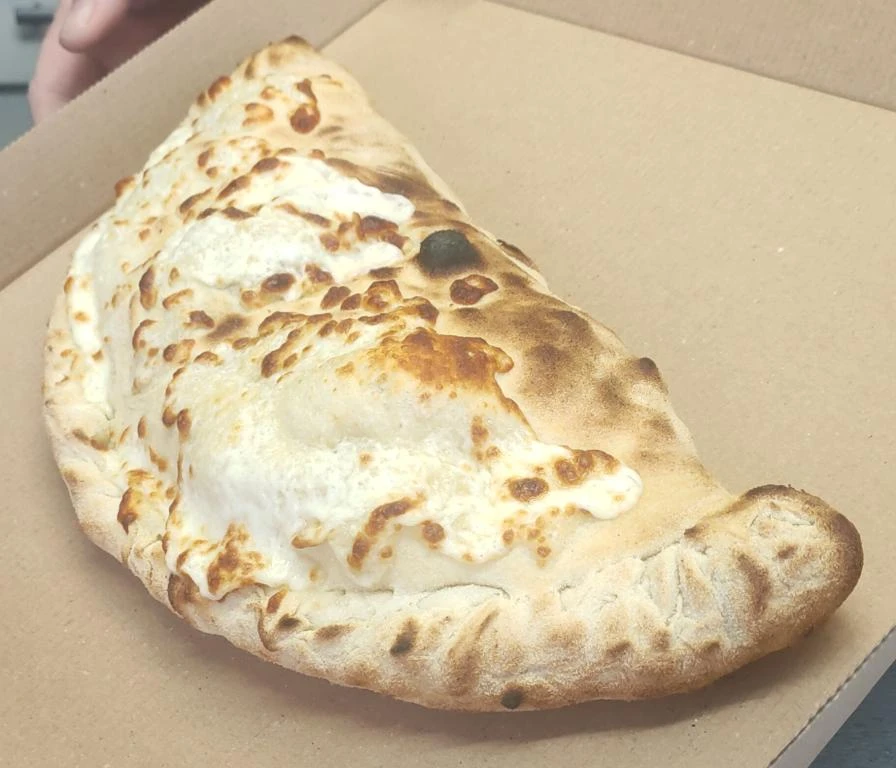 CALZONE